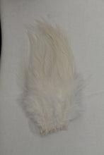 Load image into Gallery viewer, Dyed Strung Saddle Hackle