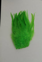 Load image into Gallery viewer, Dyed Strung Saddle Hackle